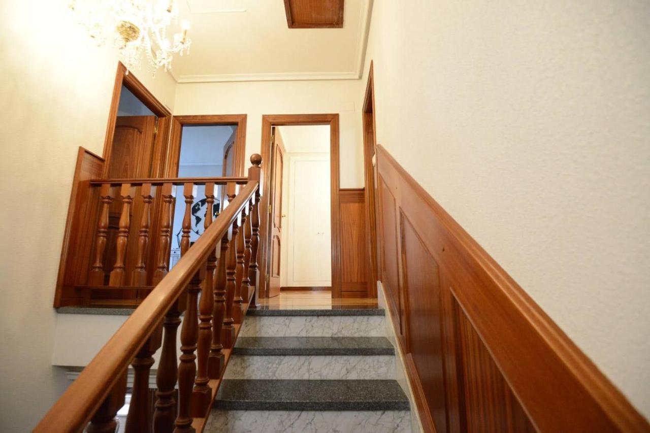 Housing Leon Casa Con Jardin Villa Ngoại thất bức ảnh