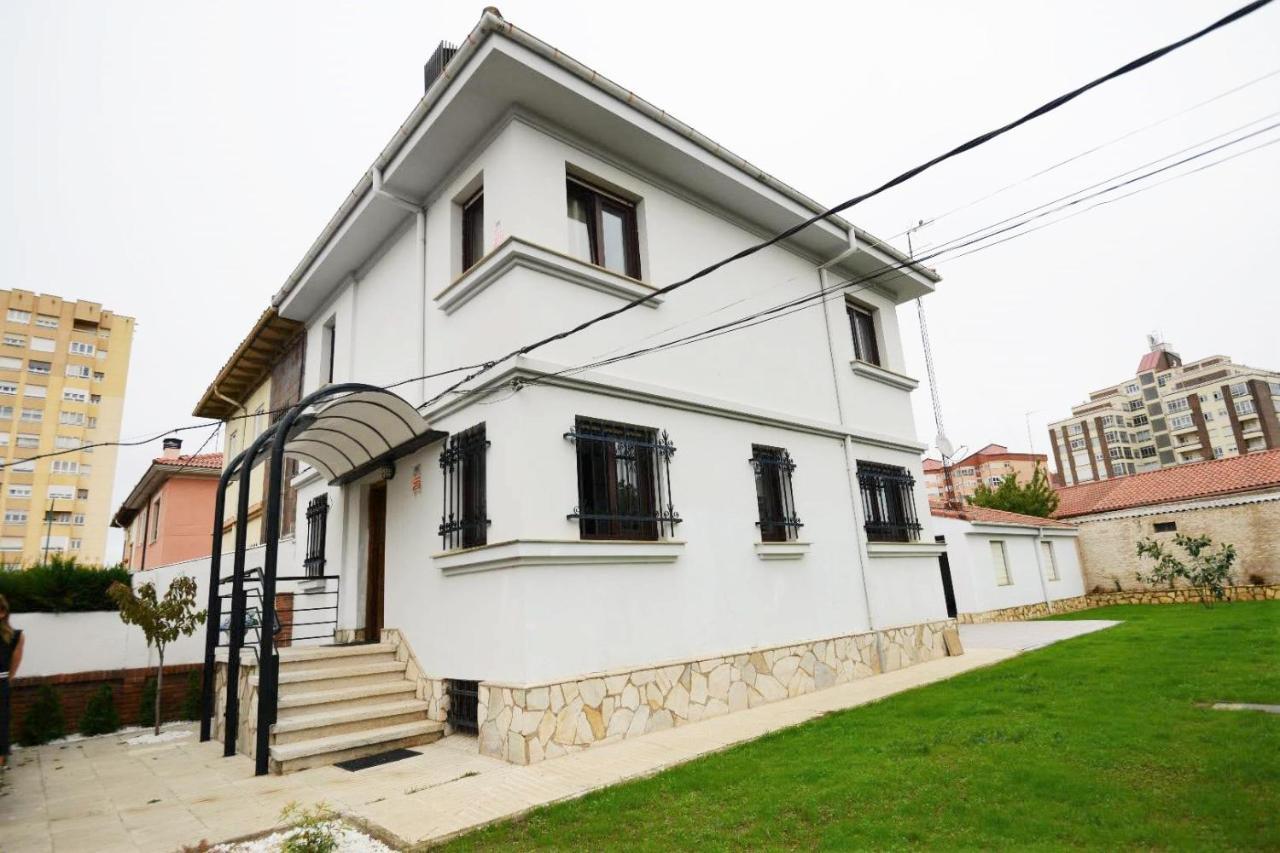 Housing Leon Casa Con Jardin Villa Ngoại thất bức ảnh