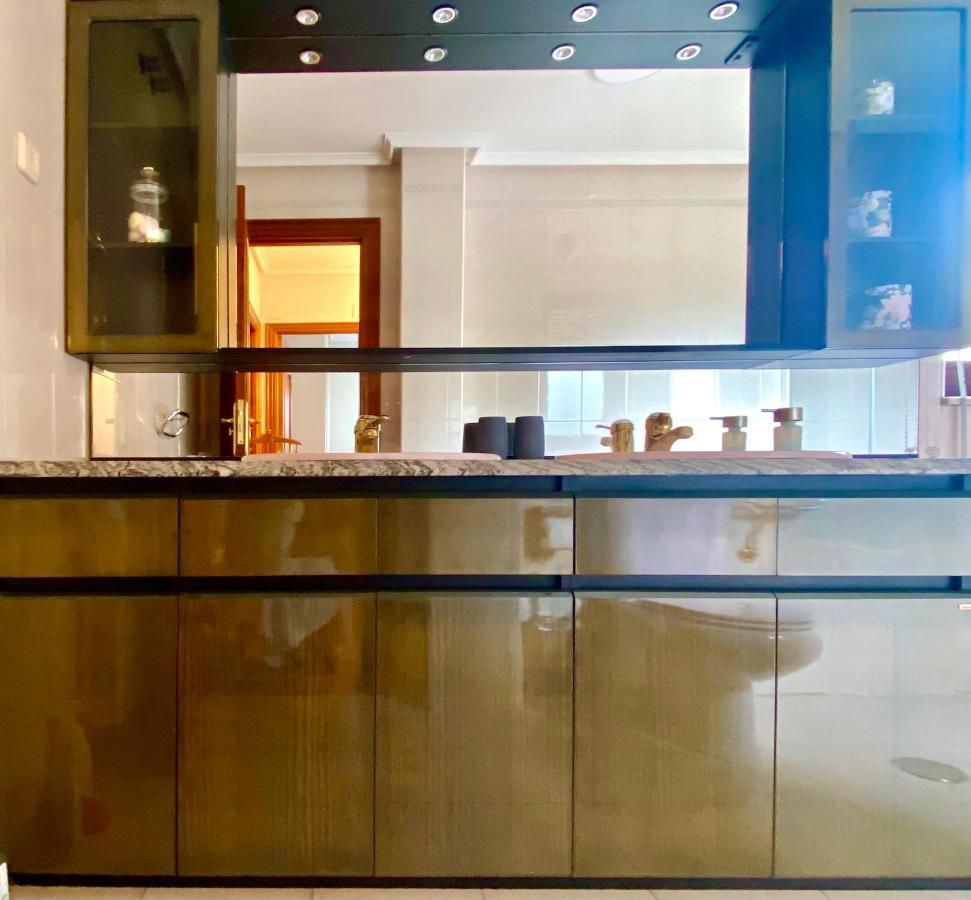 Housing Leon Casa Con Jardin Villa Ngoại thất bức ảnh