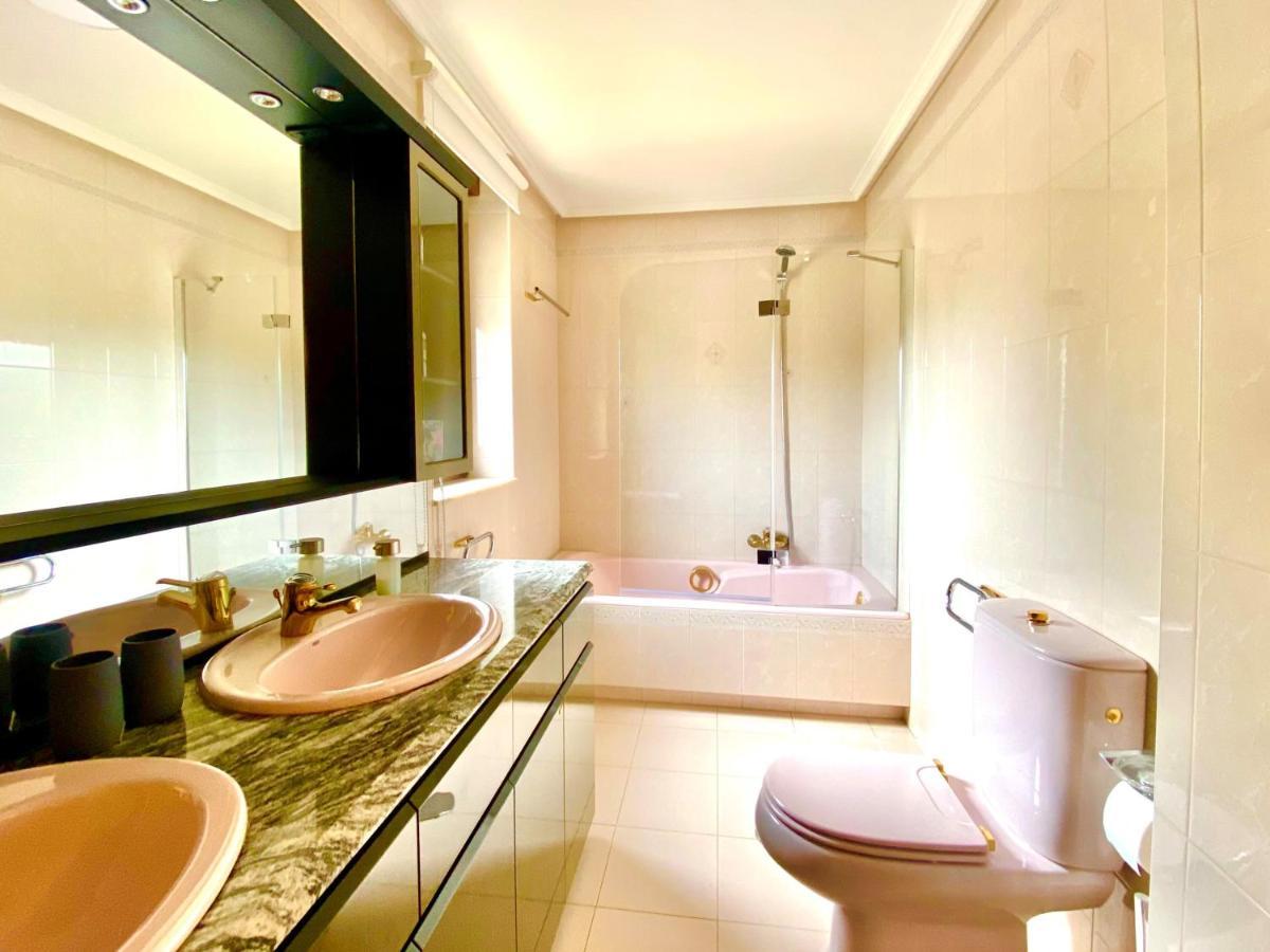 Housing Leon Casa Con Jardin Villa Ngoại thất bức ảnh