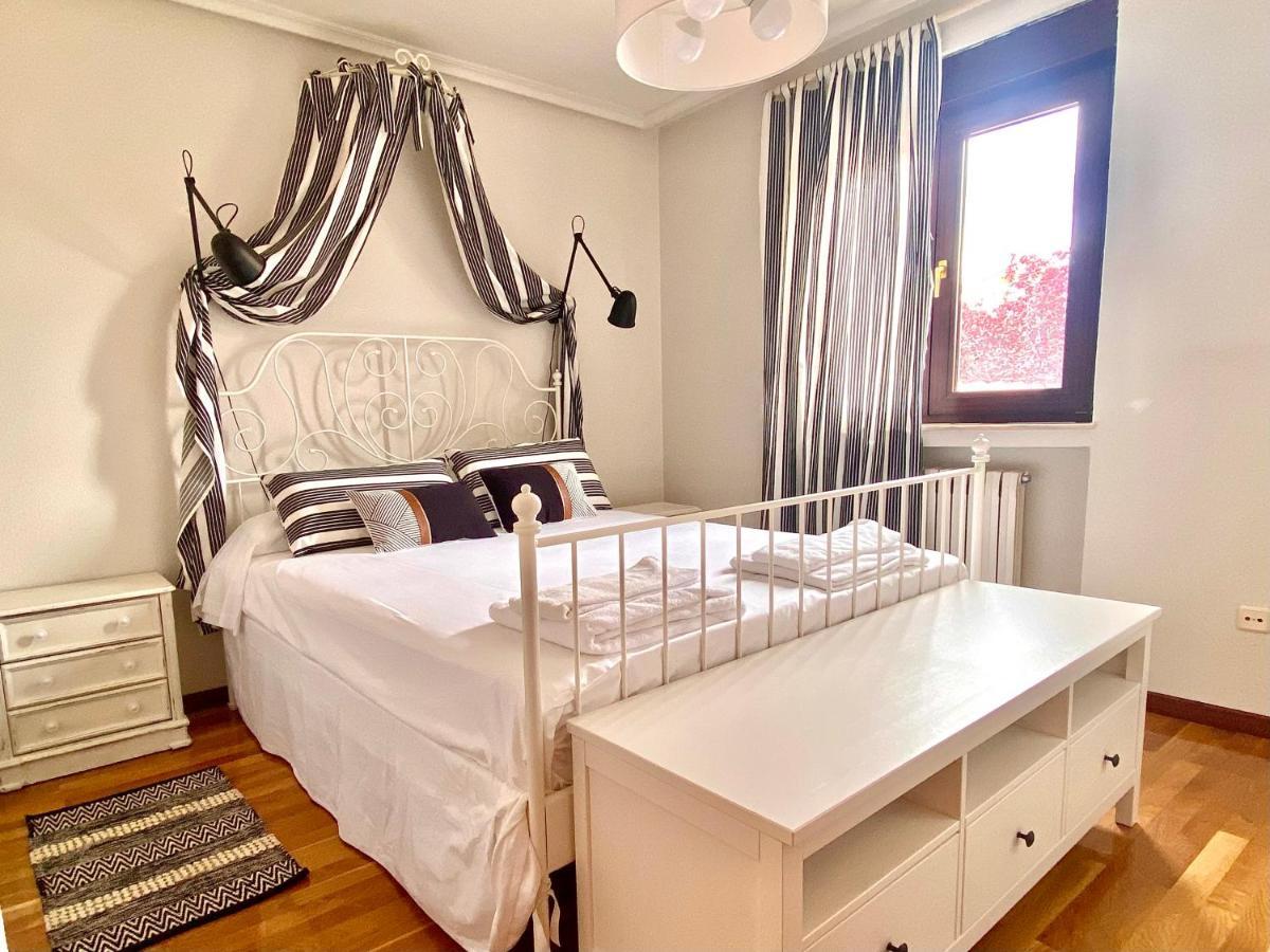 Housing Leon Casa Con Jardin Villa Ngoại thất bức ảnh