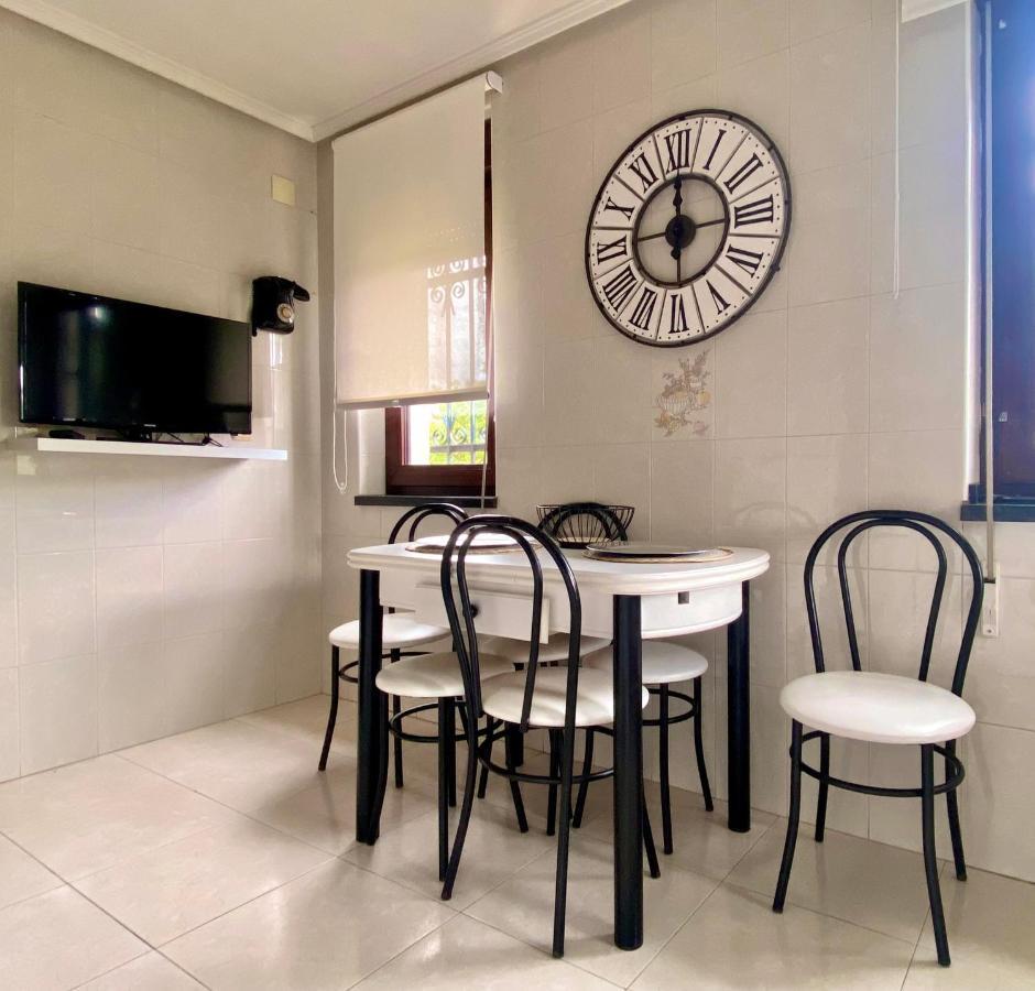 Housing Leon Casa Con Jardin Villa Ngoại thất bức ảnh